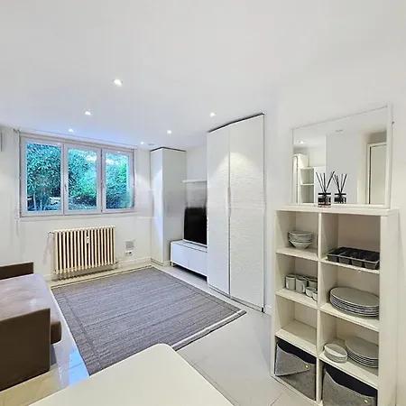 Apartment Proche *